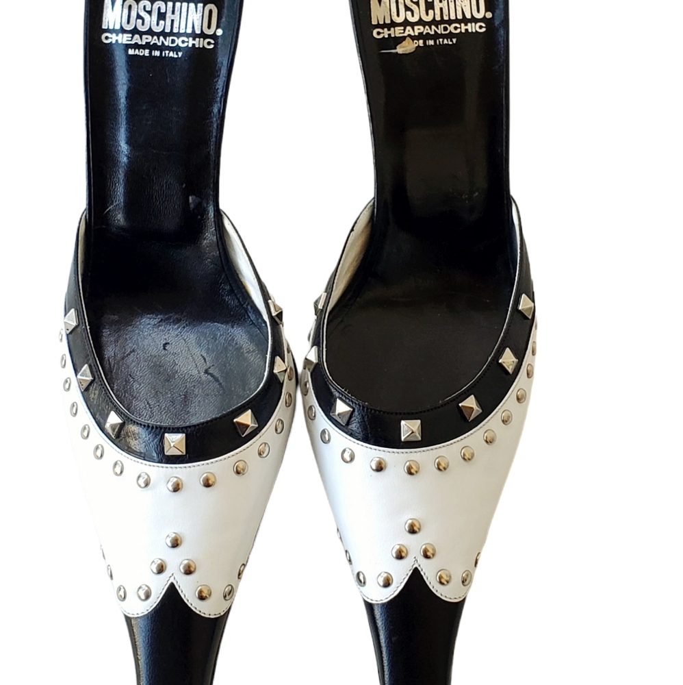 MOSCHINO CheapAndChic Black And White Kitten Heal Pointy Toe Spectators Mules